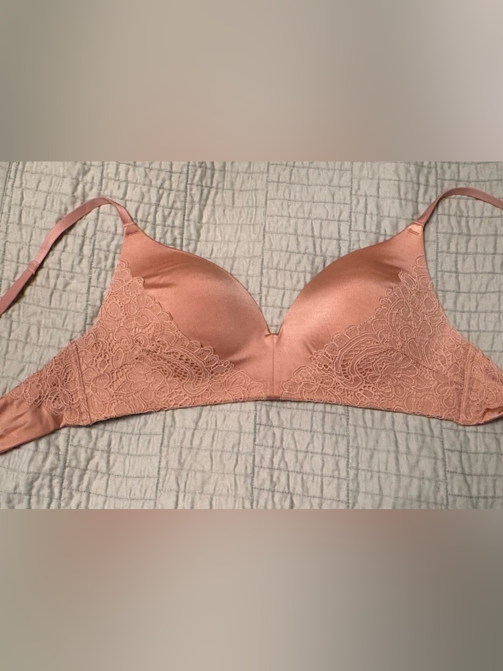 Soma stunning lace wireless push-up nwot